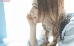 闺蜜给我找两个外国人原文